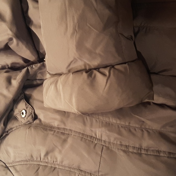 Coffee Shop Large Puff Coat - Picture 9 of 12